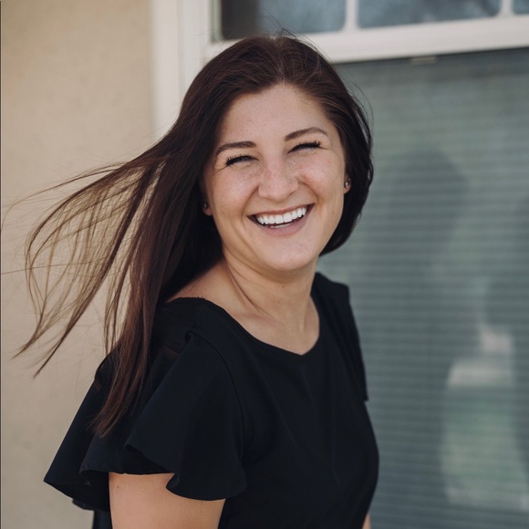 Welcome π€ - Picture 1 of 2